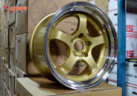 S1R ขอบ17 หน้า8 หลัง9 นิ้ว วงละ 4,000 บาท S1R ขอบ17 หน้า8 หลัง9 นิ้ว วงละ 4,000 บาท
