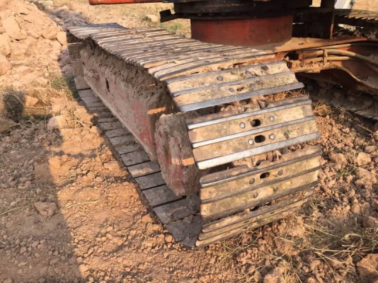 ขาย 325,000 KOMATSU pc 100-2 เก่านอก เครื่องดี ปั้มแรง โช่หนา เอวแน่น.  รถอยู่  ร้อยเอ็ด 090-772-3710 090-772-3708