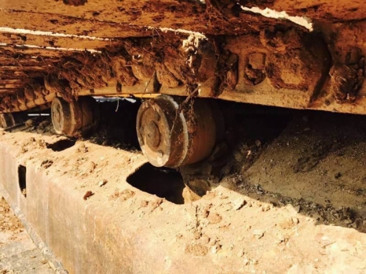 ขาย 395,000 HITACHI EX 200-1 เครื่องดี ปั้ม K3V  แรงเอวดี ช่วงล่างเต็ม รถพร้อมใช้งาน