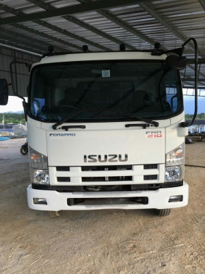 รถอีซูซุ 6 ล้อดั้ม FRR 210 แรงม้า ปี 58. , ( รถวิ่ง 2x,xxx กม. ) สนใจติดต่อ 081 - 6079515