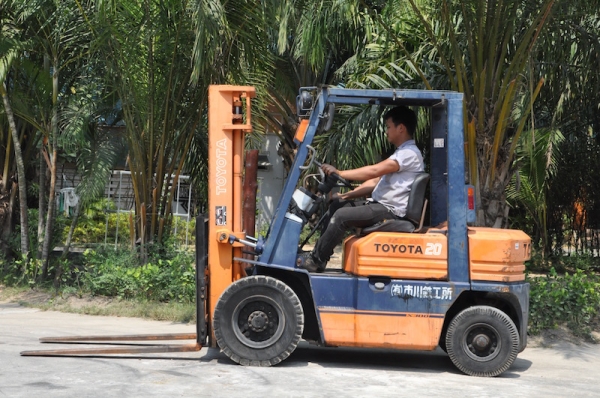 ขายFORKLIFT TOTOTA รุ่น5FG20(2ตัน) สวยสีเดิมจากญี่ปุ่น100\% ยังไม่เคยใช้ในไทย 148,000เท่านั้น!!