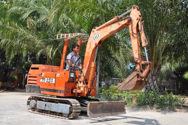 ลดกระหน่ำ!!ขายแบคโฮ IHI IS25 เดิมจากญี่ปุ่น ทำงานสมบูรณ์ทุกระบบ รับรองไม่ผิดหวัง 135,000 เท่านั้น!!