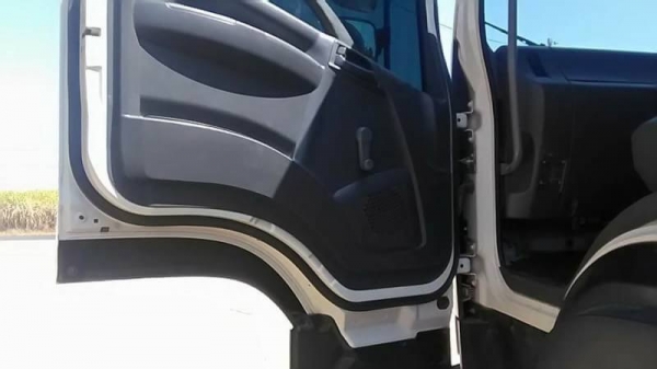 ISUZU360 แรงปี 56 ราคา 2,750,000 แม่ดั้ม- ลูกดั้ม3 คาน สามมิตร วิ่ง 15x,xxx รถพร้อมใช้ เอกสารเล่มทะเ ISUZU360 แรงปี 56 ราคา 2,750,000 แม่ดั้ม- ลูกดั้ม3 คาน สามมิตร วิ่ง 15x,xxx รถพร้อมใช้ เอกสารเล่มทะเ