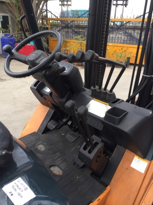 TOYOTA 7FD30 เครื่องดีเซล เกียร์ธรรมดา เสาสูง4เมตร งาหนีบ สนใจติดต่อ083-062-0223(ปอน) TOYOTA 7FD30 เครื่องดีเซล เกียร์ธรรมดา เสาสูง4เมตร งาหนีบ สนใจติดต่อ083-062-0223(ปอน)