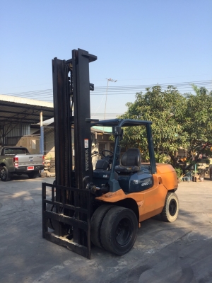 TOYOTA 7FD40 เครื่องดีเซล เกียร์ออโต้ เสา5เมตร สนใจติดต่อ 083-062-0223(ปอน) TOYOTA 7FD40 เครื่องดีเซล เกียร์ออโต้ เสา5เมตร สนใจติดต่อ 083-062-0223(ปอน)