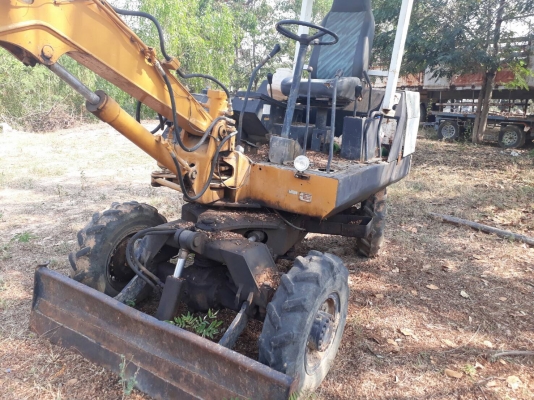 KOMATSU PW30-1 สองเพลา 195,000 บาท เครื่องดี ปั้มแรง สภาพพร้อมใช้งาน เอกสารชื่อขาย