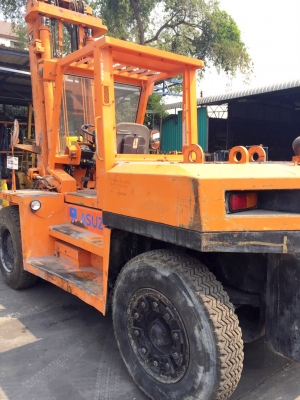 TOYOTA 2FD115 รถยกขนาด11.5ตัน เครื่องดีเซล เสาสูง4.5 สนใจติดตอ 083-062-0223(ปอน)