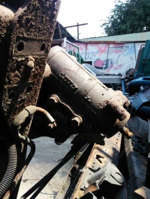 ขายกระปุกพาวเวอร์ isuzu Npr พร้อมแหนบหน้า สนใจโทร 0959844844