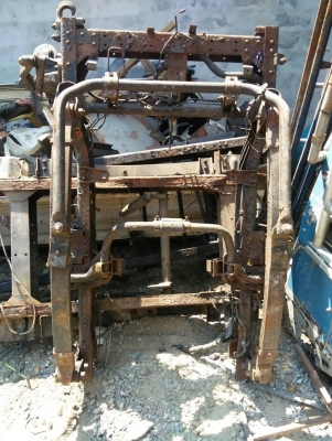 ขายกระปุกพาวเวอร์ isuzu Npr พร้อมแหนบหน้า สนใจโทร 0959844844