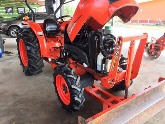 ขายคูโบต้า L4708SP รถปี57 ใช้งาน 703 ชั่วโมง สภาพพร้อมลุย เล่มทะเบียนพร้อม ราคา 445000  พร้อมส่งฟรีระยะทางไม่เกิน 300 กม. พร้อมผานหน้า+ผานหลังตราช้าง