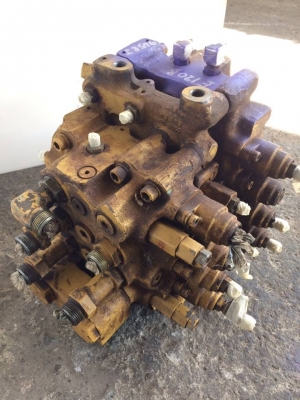 แพรคอลโทรลวาลว์ E120Bเก่าในเซียงกง ราคา 65000 บาท มีประกัน