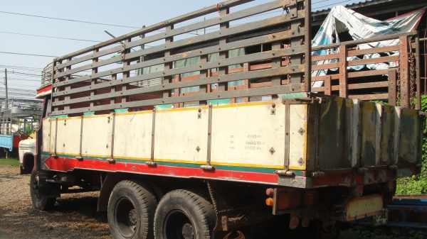 10ล้อ หัวยาวเพลาเดียว เครื่อง6BF 185แรง ช่วงล่างร็อคกี้ เพาเวอร์ คัสฃีสวย ยางดี10เส้น รถขับดีมาก เจ้าของเดิมใช้อยู่ทุกวันดูแลดี สวยสุดในรุ่นเดียวกัน ราคาถูก