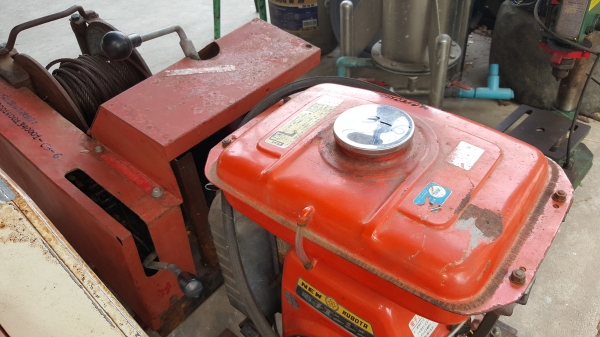 วินช์ พร้อมเครื่องยนตร์ 7 แรง ราคา 11800 บาท สอบถามได้ ต่อรองได้ขายได้ขายครับ