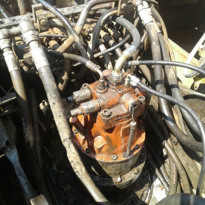 ขายด่วนแม็คโคร HITASHI EX200-2 รถสภาพพร้อมใช้งาน เครื่องเกียร์ดี โซ่ช่วงล่างสวย ไฟฟ้าอยู่ เอกสารสัญญาซื้อขาย