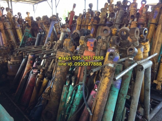 กระบอกยก CAT D5D เก่าเชียงกง ราคา 7,000 บาท