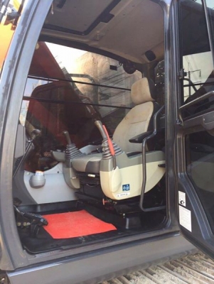 ขาย!! >>> Hitachi ZX200 รุ่น 5G <<< เบอร์ติดต่อ 098-7155789