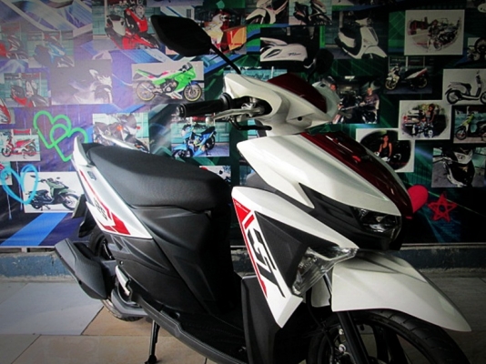 (ผ่อนได้ดาวน์ 2900) gt 125 สีขาวดำ รถ 2 เดือน