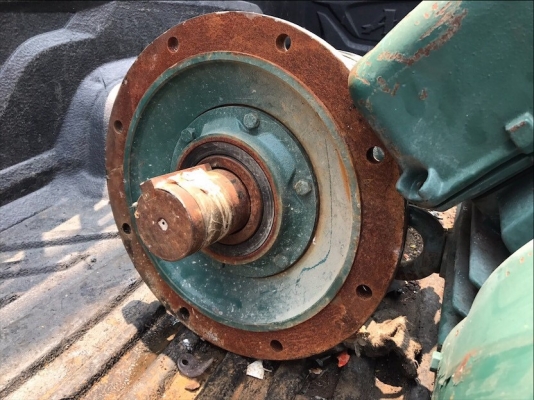 ขายเหมามอเตอร์เกียร์หน้าแปลน Sumitomo 30HP. / 15HP. สภาพเดิมๆ ถอดออกจากโรงงานครับ ขายเหมา 2ตัว ขายเหมามอเตอร์เกียร์หน้าแปลน Sumitomo 30HP. / 15HP. สภาพเดิมๆ ถอดออกจากโรงงานครับ ขายเหมา 2ตัว