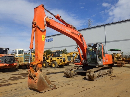 Hitachi ZX200-E ปี 2011 สภาพสวยมาก นำเข้าจากญี่ปุ่น