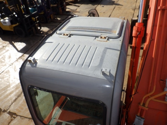 Hitachi ZX200-E ปี 2011 สภาพสวยมาก นำเข้าจากญี่ปุ่น