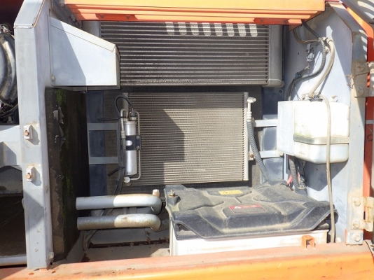 Hitachi ZX200-E ปี 2011 สภาพสวยมาก นำเข้าจากญี่ปุ่น