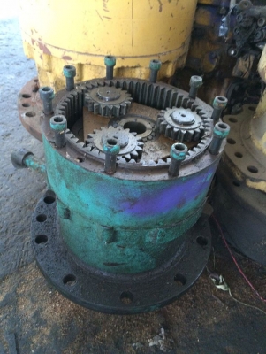 โป๊ะสวิง KOBELCO SK120-5 เก่าญี่ปุ่น ไม่มีมอเตอร์ ราคา 60,000 บาท