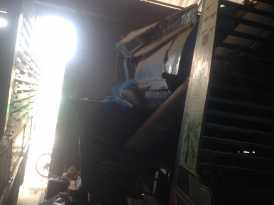 รถอีแต๋นติดเครื่องสีข้าว