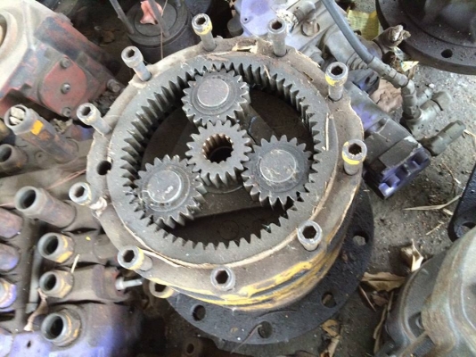 โป๊ะสวิง KOBELCO SK120-3 เก่า ไม่มีมอเตอร์ ราคา 50,000 บาท