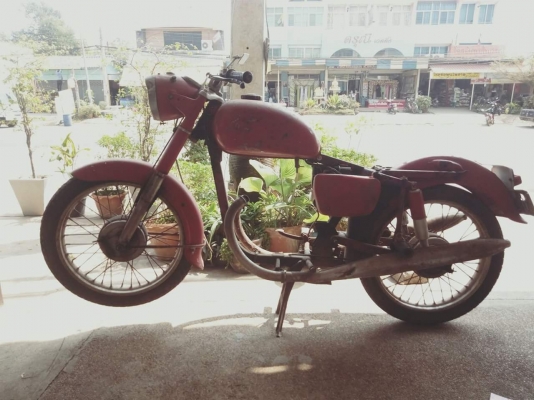 มอเตอร์ไซค์ โบราณ จาวาโครงเข็น