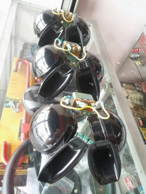 แตรหลังเต่า12v 600คับ(0896697284)