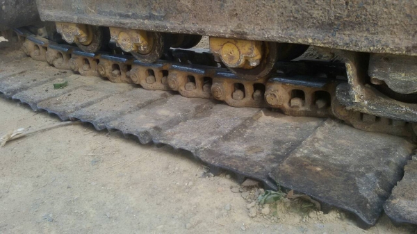KOMATSU PC200-6 รถสวย ไฟฟ้าเต็ม โซ่ ลอเลอร์ ล้อนำ เอว พึ่งทำมาใหม่ พร้อมใช้งาน ราคาต่อรองได้ สนใจติด KOMATSU PC200-6 รถสวย ไฟฟ้าเต็ม โซ่ ลอเลอร์ ล้อนำ เอว พึ่งทำมาใหม่ พร้อมใช้งาน ราคาต่อรองได้ สนใจติด