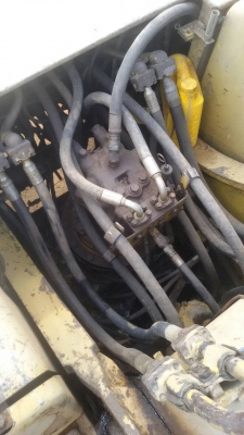 KOMATSU PC200-6 รถสวย ไฟฟ้าเต็ม โซ่ ลอเลอร์ ล้อนำ เอว พึ่งทำมาใหม่ พร้อมใช้งาน ราคาต่อรองได้ สนใจติด