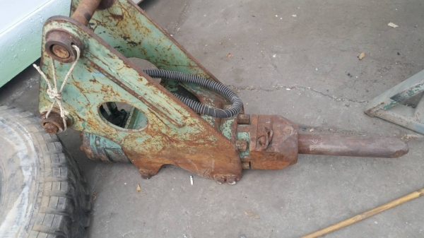 รถแบคโฮ Kubota 40 พร้อมหัวเจาะ รถแบคโฮ Kubota 40 พร้อมหัวเจาะ