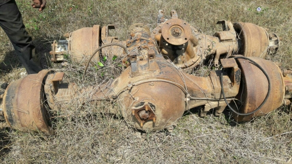 ขายอะไหล่ เพลาท้าย MITSUBISHI ของFN527MA 2เส้น หน้าหลัง ทุกอย่างอยู่ครบสมบรูณ์ ขาดเพลาข้าง1อ้น ราคา 50,000บ. สนใจ 0835601591 หรือ 0903494058