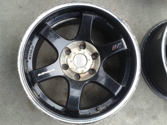 ขอบ18นิ้ว6รู ชุดนี้ ราคา 8200 บาท