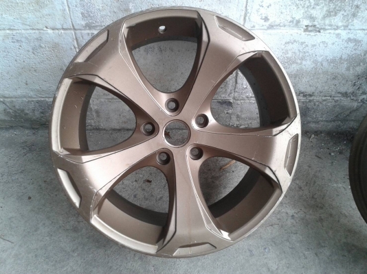 ขอบ17นิ้ว5รู114 ชุดนี้ ราคา 7200 บาท