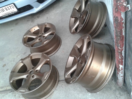 ขอบ17นิ้ว5รู114 ชุดนี้ ราคา 7200 บาท