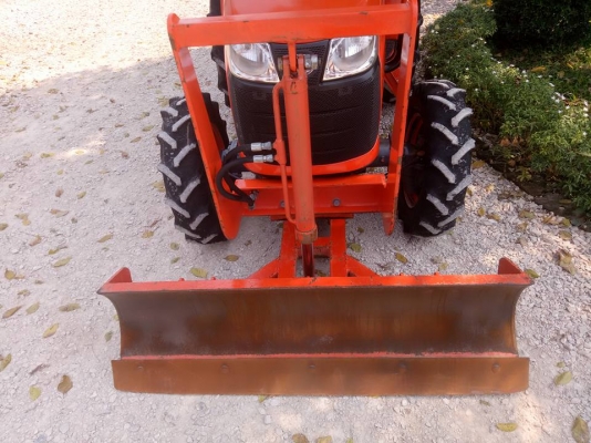 คูโบต้า L3008DT 4 WD ใบมีดดันหน้าช้าง ผานหลังช้าง