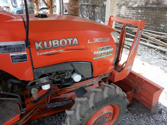 คูโบต้า L3008DT 4 WD ใบมีดดันหน้าช้าง ผานหลังช้าง