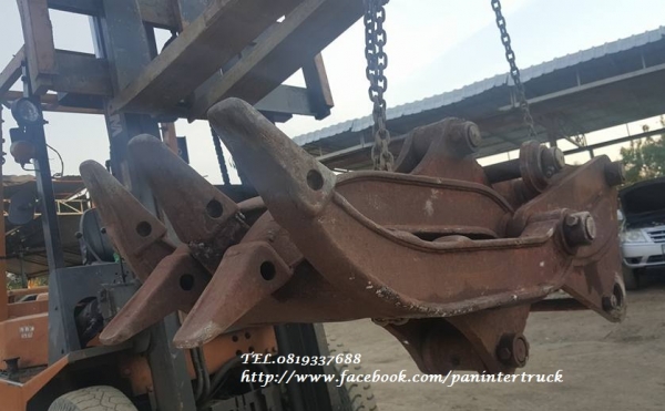 FROM JAPAN ตัวคีบปากหนีบไม้ CLAMP NO BRAND*อุปกรณ์รองรับ สำหรับรถขุดไซค์ 55, 60, 65 /ราคาเพียง 38,000 บาท FROM JAPAN ตัวคีบปากหนีบไม้ CLAMP NO BRAND*อุปกรณ์รองรับ สำหรับรถขุดไซค์ 55, 60, 65 /ราคาเพียง 38,000 บาท