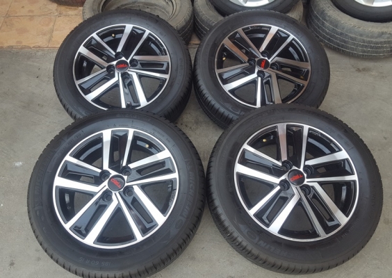 ขายล้อVIOS TRD15  พร้อมยางปี 16 4 ล้อ