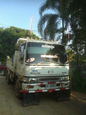 ขายรถ6ล้อดั้ม รุ่นฮีโน่ fc3j เครื่อง 5 สูบ 175