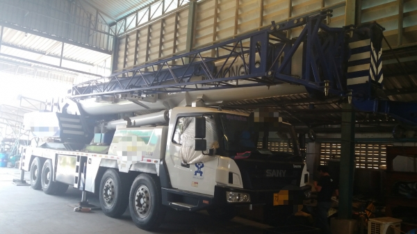 ขาย 9,900,000 รถเครน SANY 80 t.วิ่ง 3,803 km.2,034 H.เล่มทะเบียน รถสวยเหมือนใหม่ ใช้งานน้อย รถอยู่ ระยอง 090-772-3710 090-772-3708