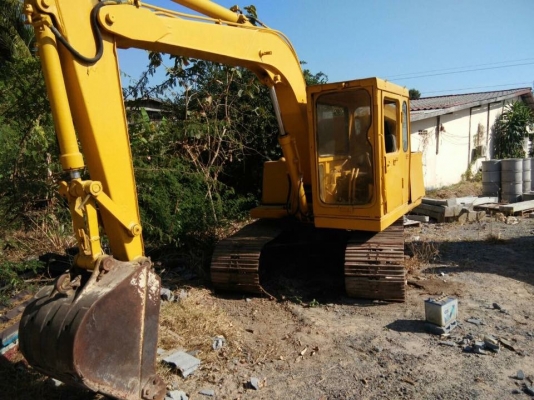 Komatsu PC60-1 ราคา  185,000 บาท เครื่องดี  ปั้มแรง โล่หนาเอวแน่น เอกสารชื่อขาย