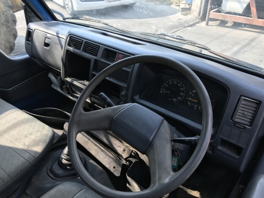 ขายหัวเก๋ง โตโยต้า ไดน่า การ์ตูน สภาพสวย