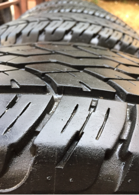 ยาง Yokohama 255 70 15 กลางปี14 ดอกเยอะ ใช้ยาว ราคาไม่แพง ยาง Yokohama 255 70 15 กลางปี14 ดอกเยอะ ใช้ยาว ราคาไม่แพง