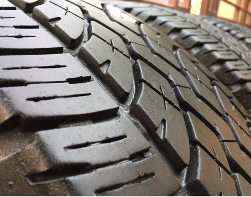 ยาง Yokohama 255 70 15 กลางปี14 ดอกเยอะ ใช้ยาว ราคาไม่แพง ยาง Yokohama 255 70 15 กลางปี14 ดอกเยอะ ใช้ยาว ราคาไม่แพง