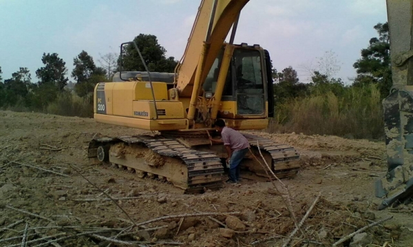 KOMATSU PC200-8 ราคา 1,680,000 บาท 6,xxx ชม. เครื่องดี่ ปัมดี โช่หนา เอวแน่น ไฟฟ้าครบ เอกสารเล่มทะเบียน