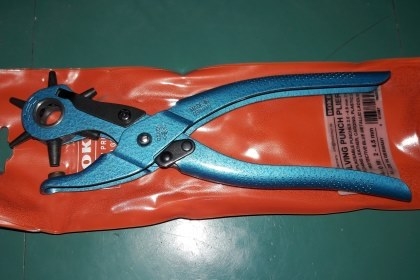 ขายคีมเจาะรูหนัง สายเข็มขัด BOKER Made in Germany.ใหม่เก่าเก็บ