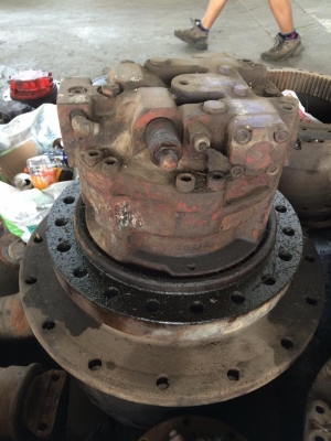 ตัวเดิน CAT 330B เก่านอกญี่ปุ่น ราคา 120,000 บาท